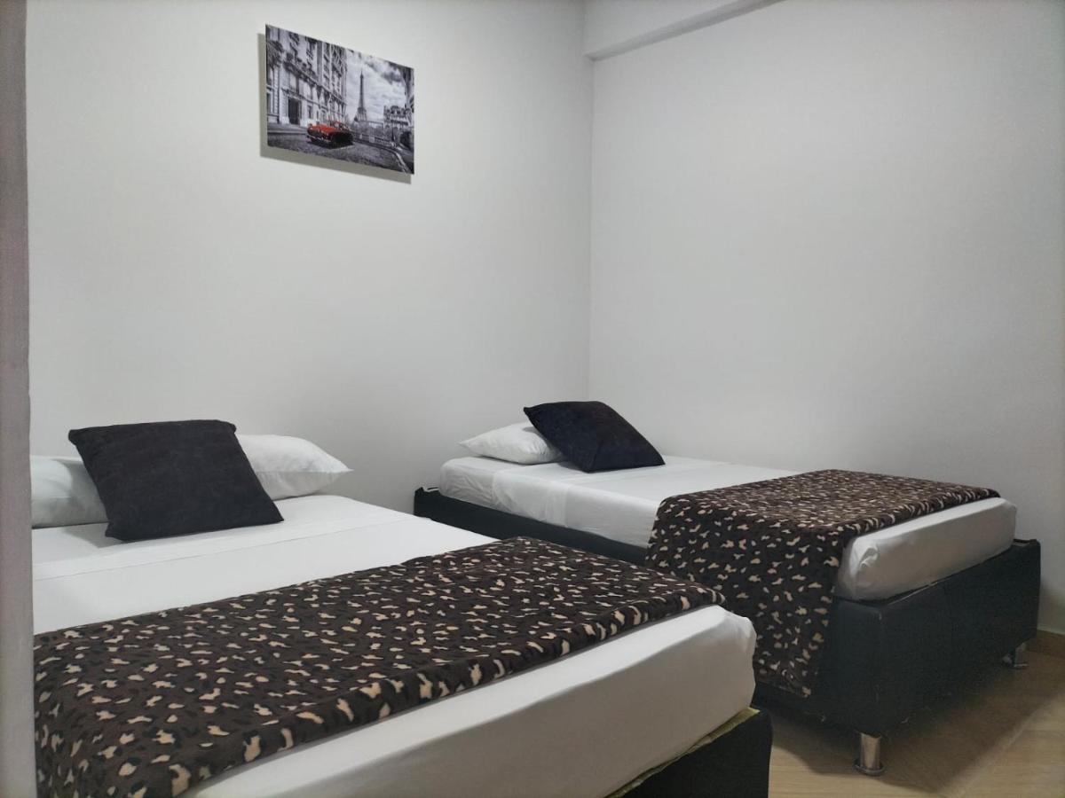 Apartamentos Family Санта-Роса-де-Кабаль Экстерьер фото