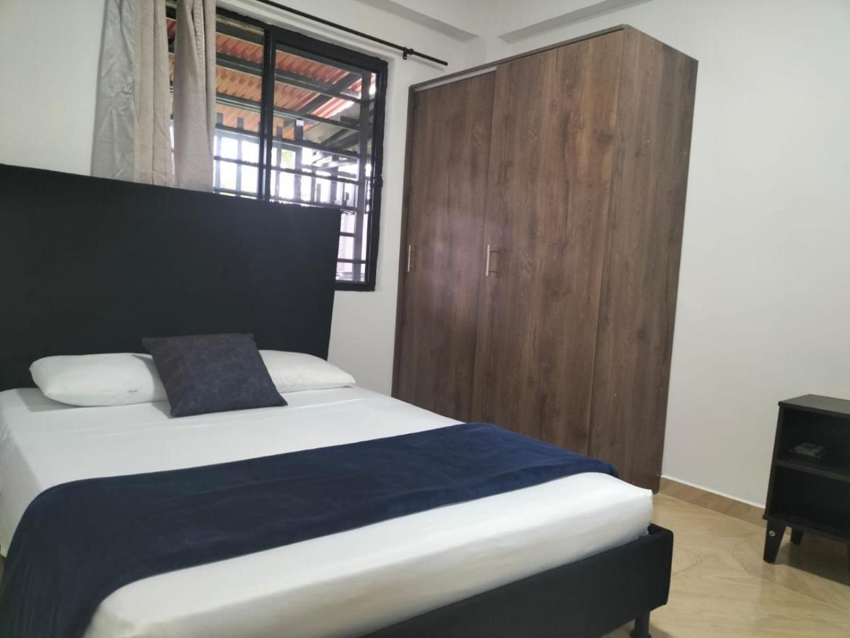 Apartamentos Family Санта-Роса-де-Кабаль Экстерьер фото